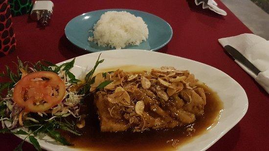 Ruen Mai Hom Restaurant